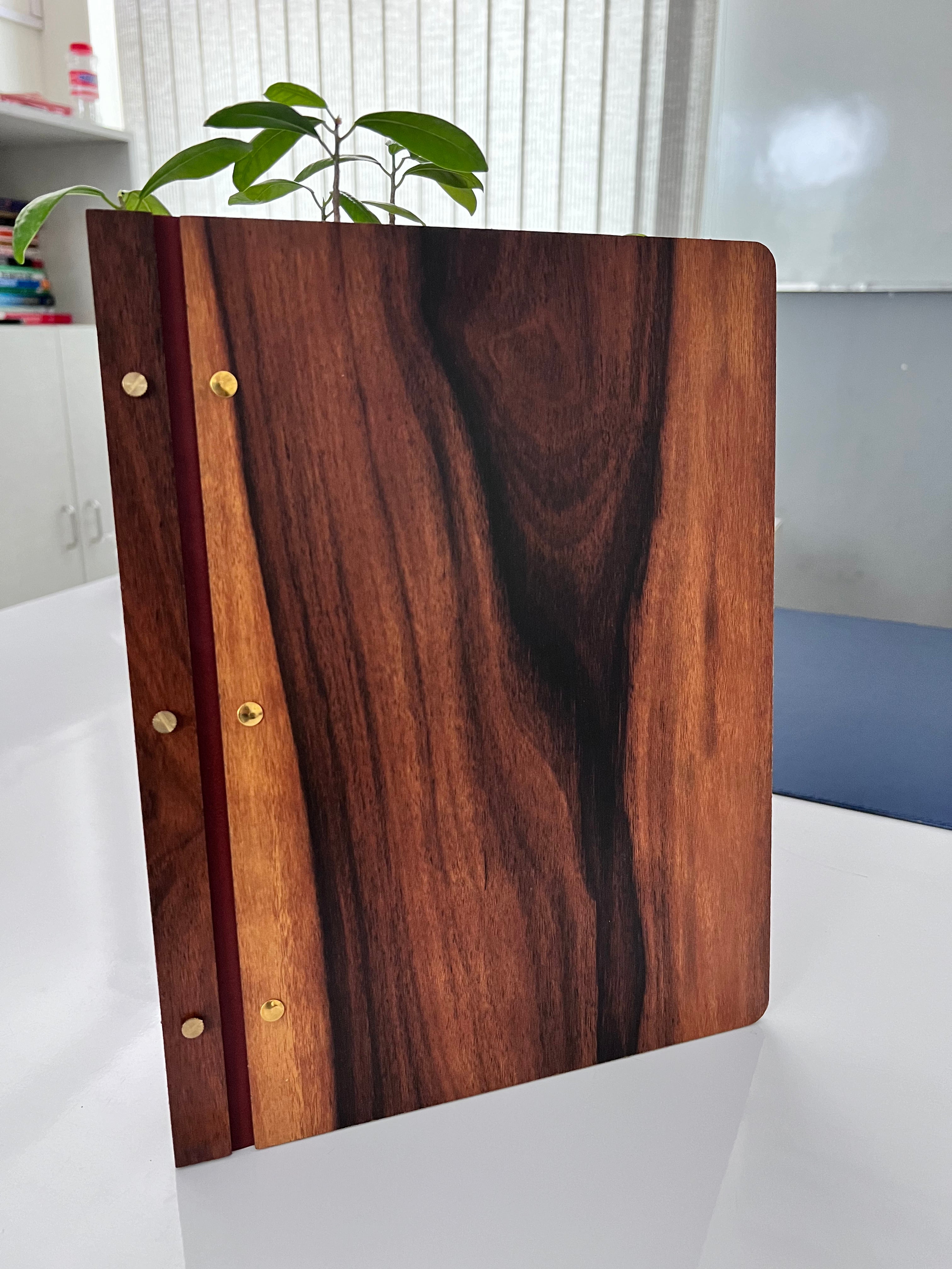 NJ Premium Wooden Menu Cover Natural Look: VERGO